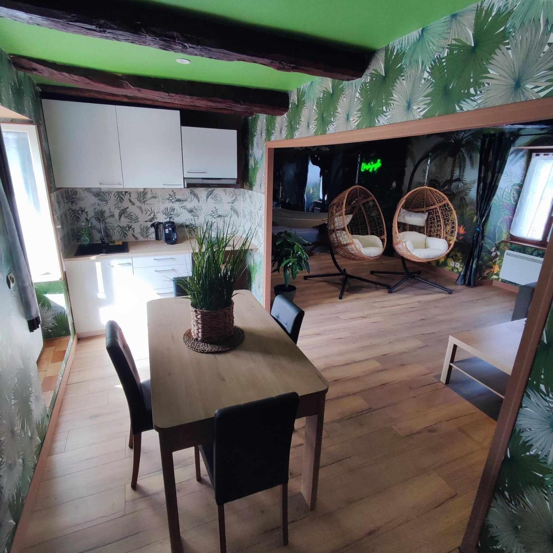 Apartament L'Evasion Jungle Saint-Pierre-de-Plesguen Zewnętrze zdjęcie