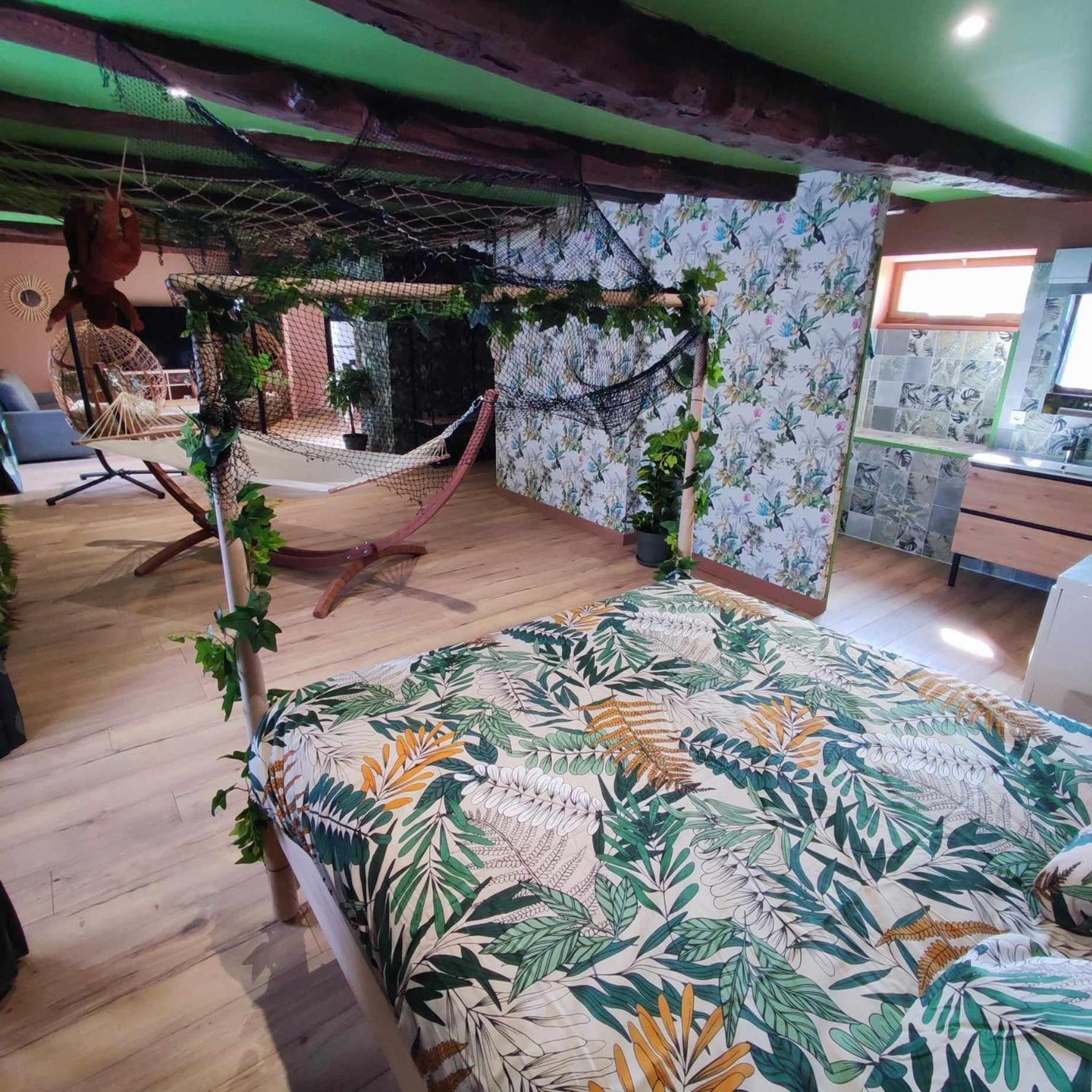 Apartament L'Evasion Jungle Saint-Pierre-de-Plesguen Zewnętrze zdjęcie